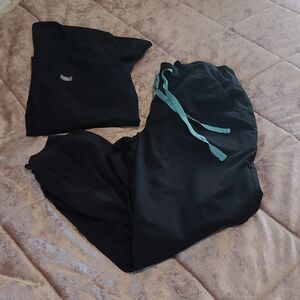 FIGS black Jogger set 🖤 💙